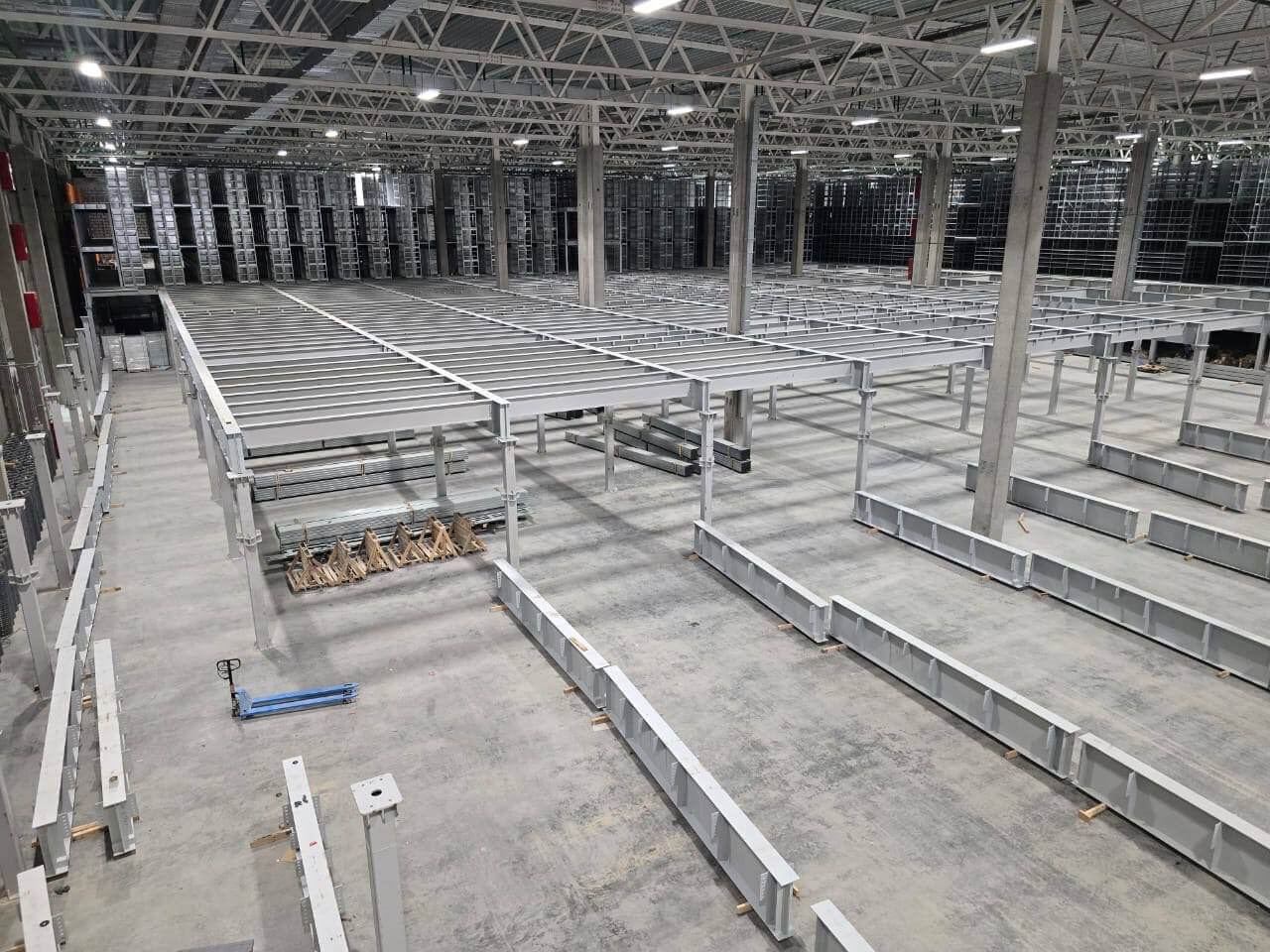 Поставка металлоконструкций для мезонина РЦ OZON, Н. Новгород
